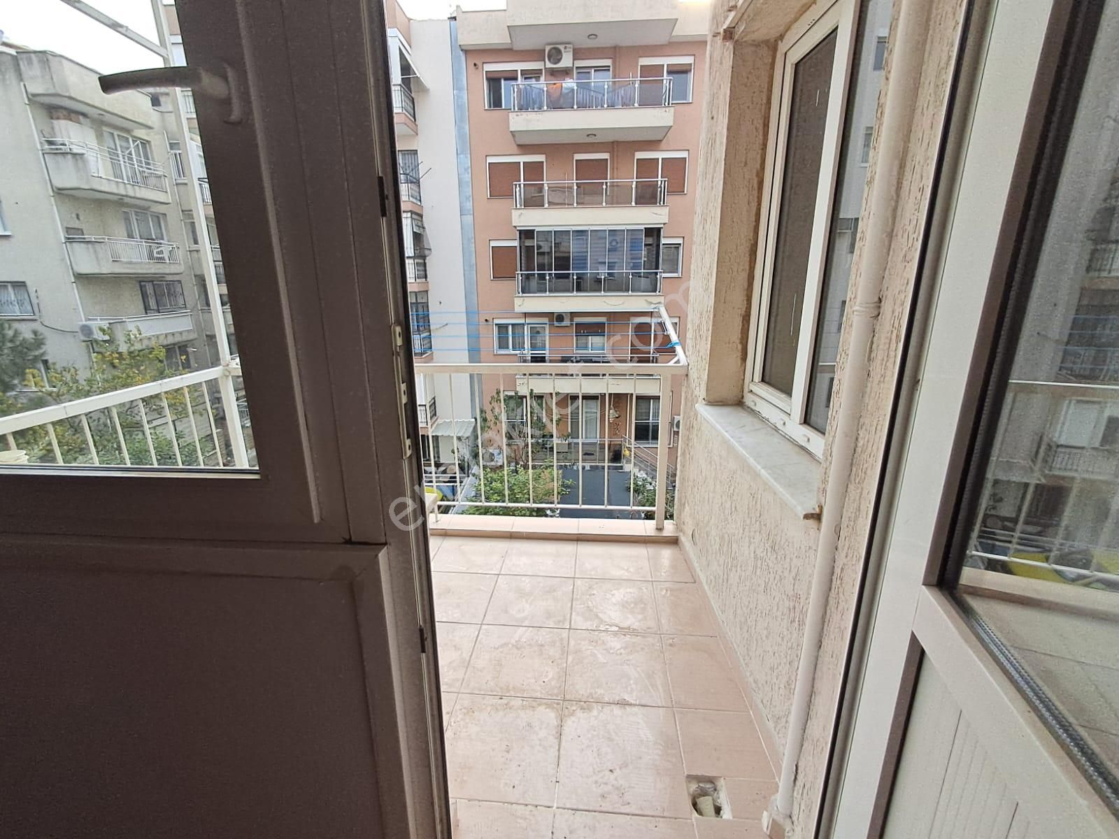 Kiralık İzmir Karşıyaka Bahçelievler Cevdet Bilsay Cad.üzeri 3+1 Daire - Görsel 14