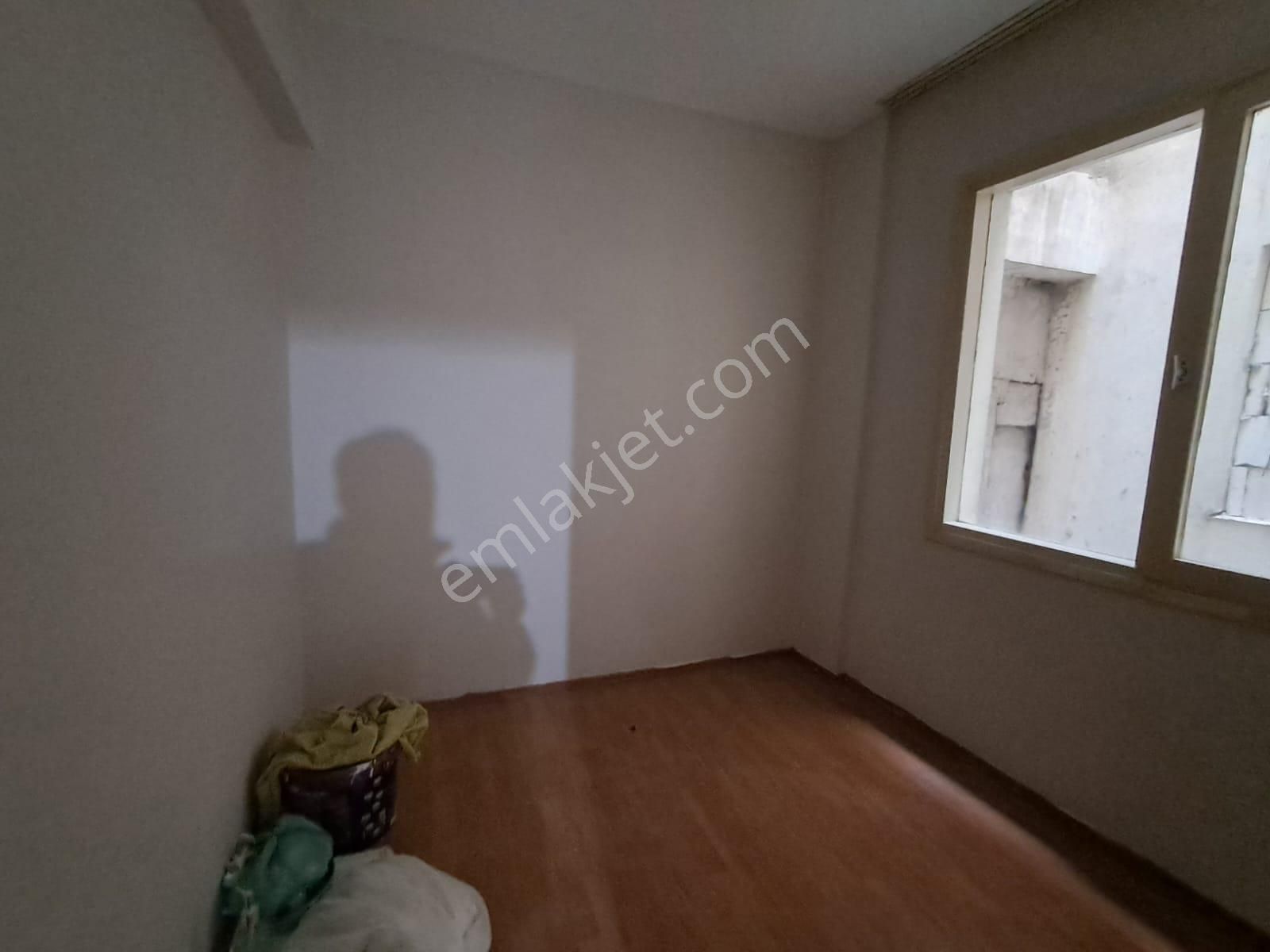 Kiralık İzmir Karşıyaka Bahçelievler Cevdet Bilsay Cad.üzeri 3+1 Daire - Görsel 6