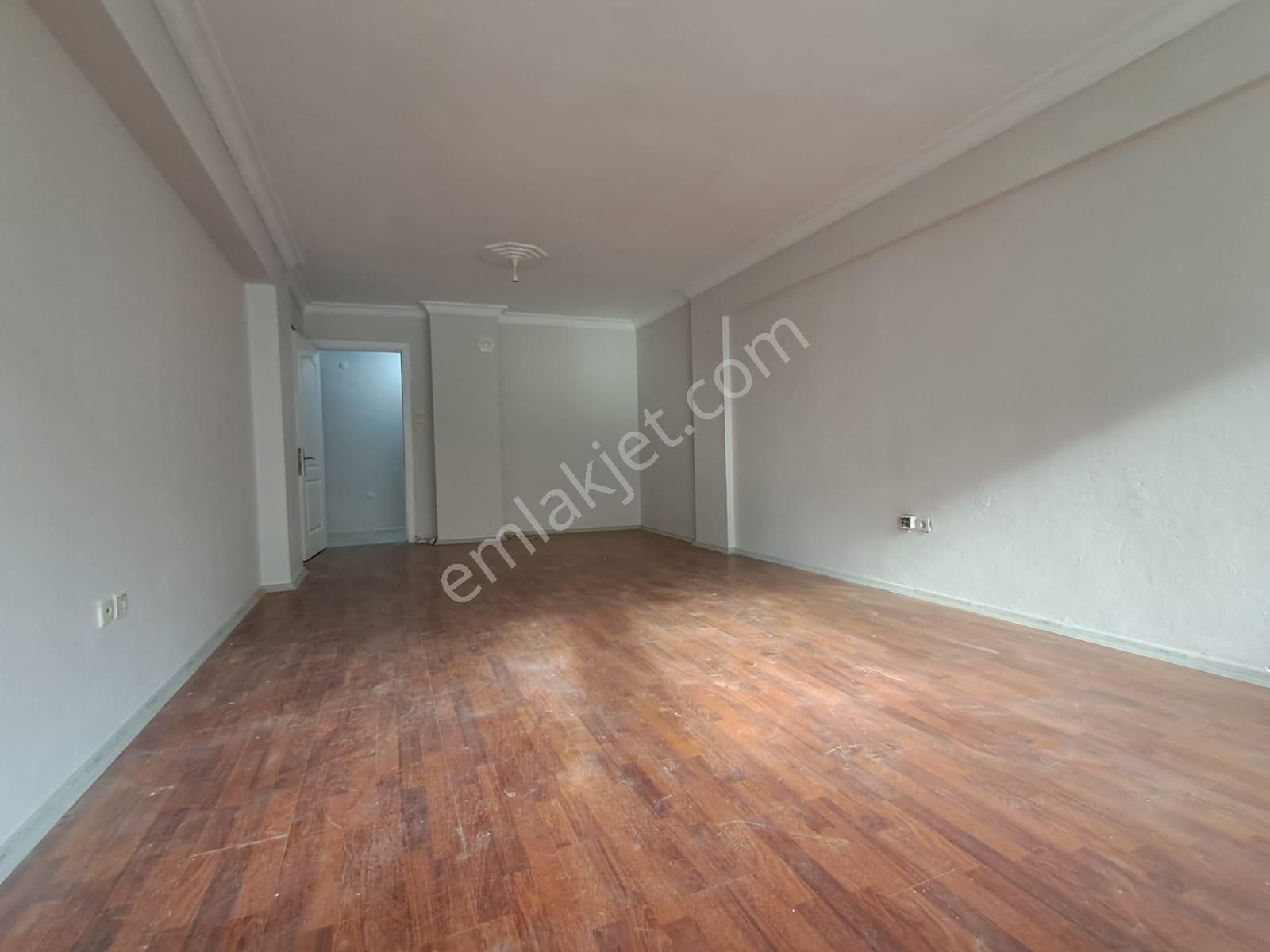 Kiralık İzmir Karşıyaka Bahçelievler Cevdet Bilsay Cad.üzeri 3+1 Daire - Görsel 16