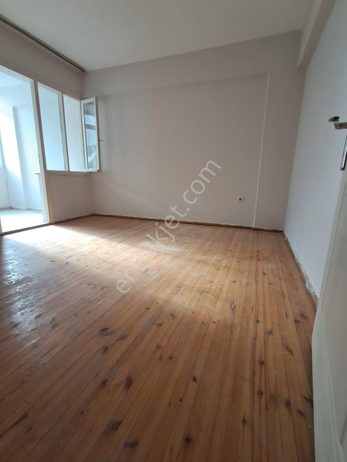 Kiralık İzmir Karşıyaka Bahçelievler Cevdet Bilsay Cad.üzeri 3+1 Daire - Görsel 8