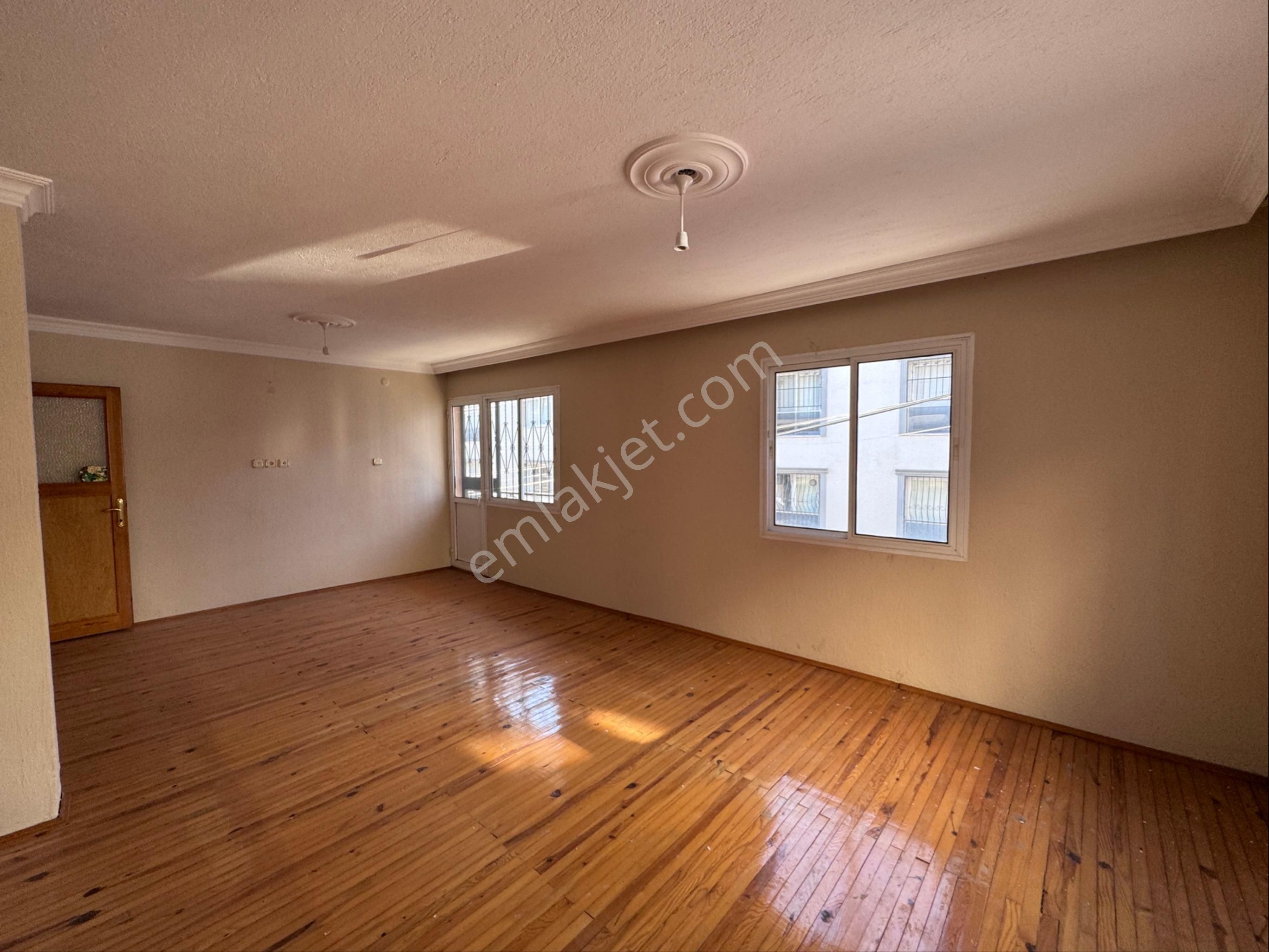 Gümüşpalada Merkeze Yakın 3 Katlı Satılık Komple Bina - Görsel 6