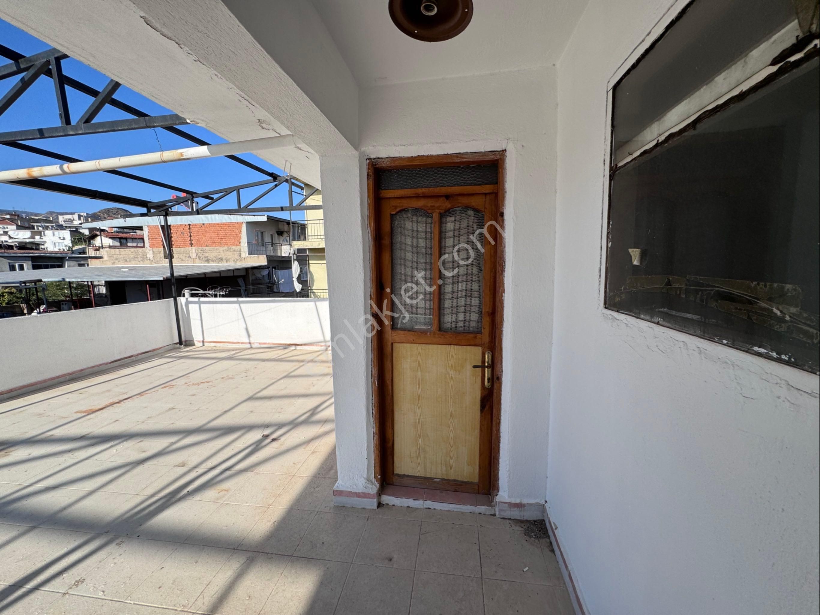 Gümüşpalada Merkeze Yakın 3 Katlı Satılık Komple Bina - Görsel 30