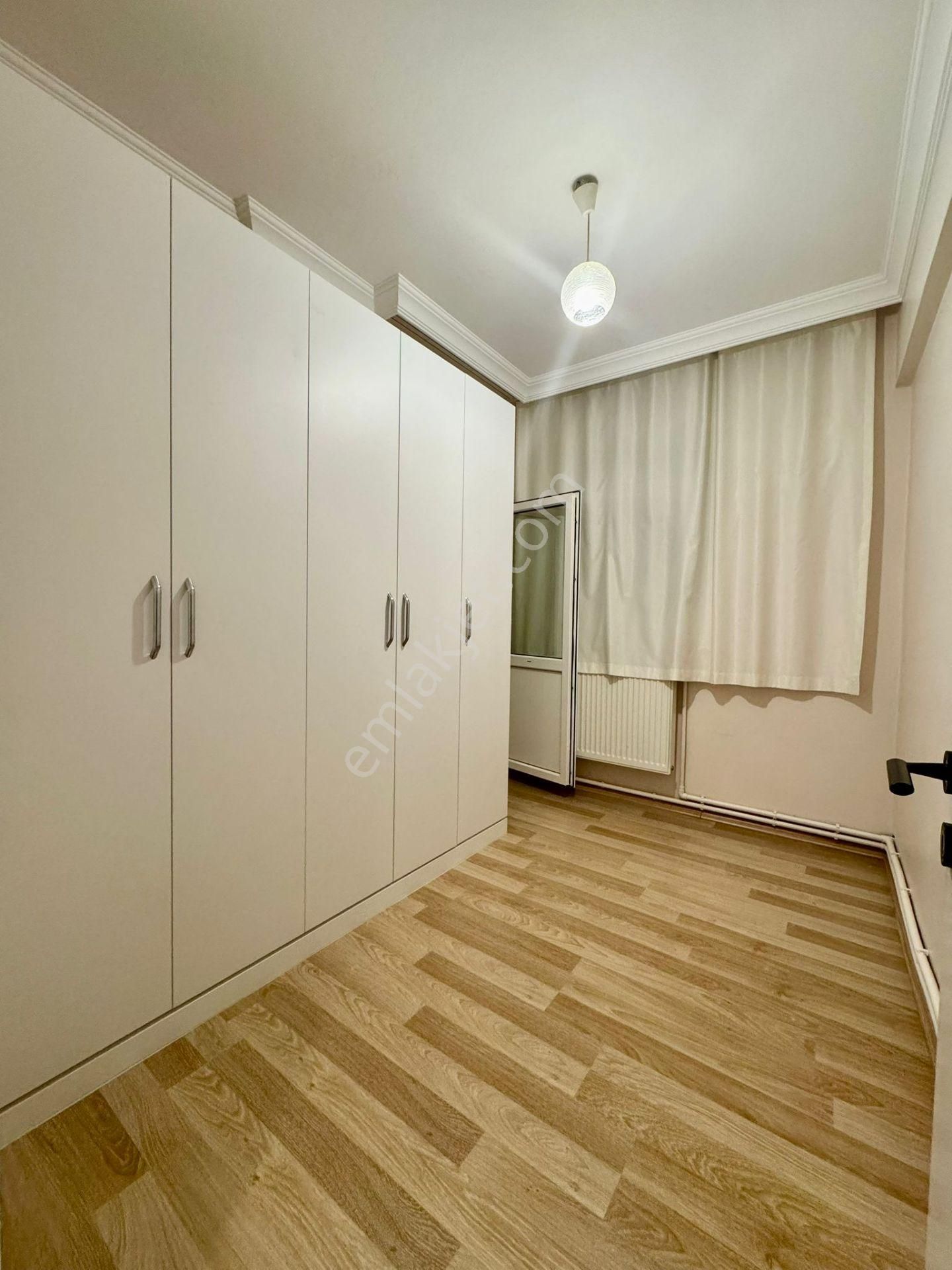 Maltepe Sahilde İçi Yenilenmiş Ara Kat Lüx 2+1 Daire - Görsel 9