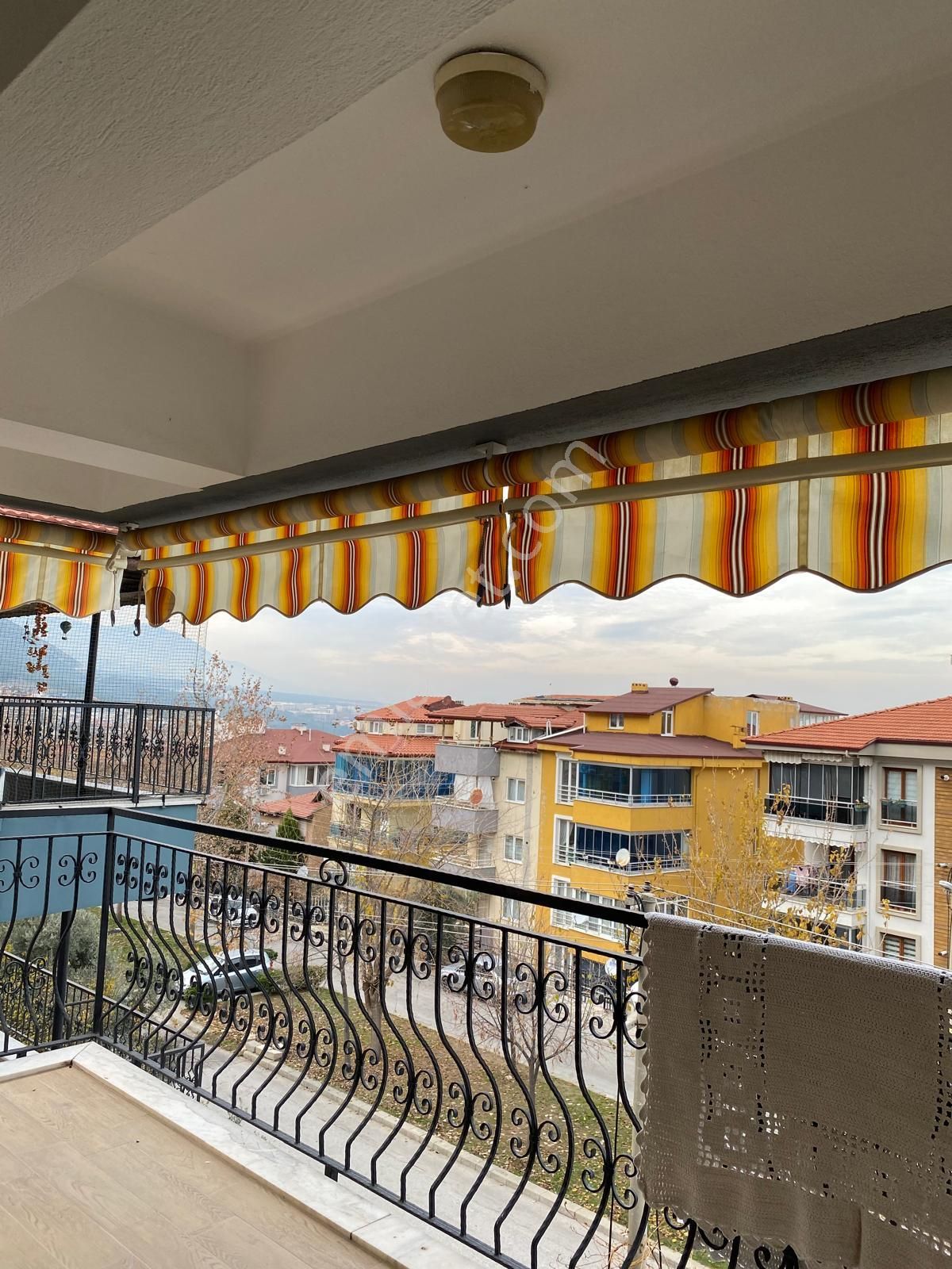 Bağbaşında 272 M2 Arsa İçinde 4 Katlı Satılık Komple Bina - Görsel 16