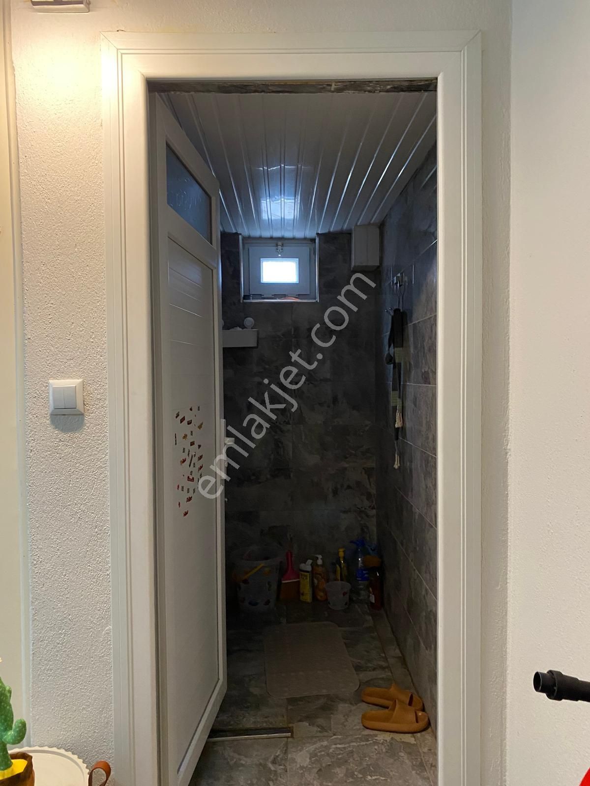 Bağbaşında 272 M2 Arsa İçinde 4 Katlı Satılık Komple Bina - Görsel 20