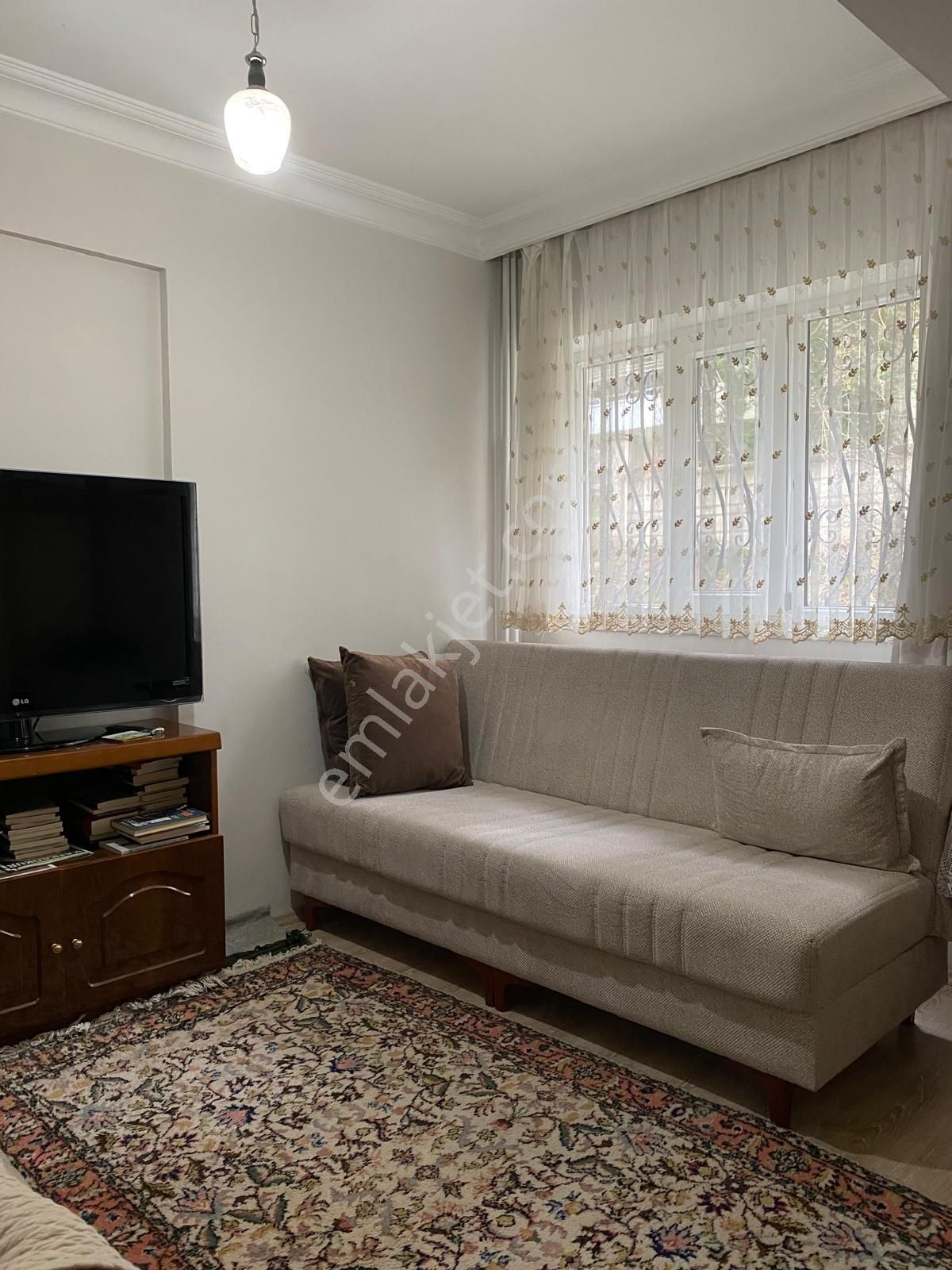 Bağbaşında 272 M2 Arsa İçinde 4 Katlı Satılık Komple Bina - Görsel 5