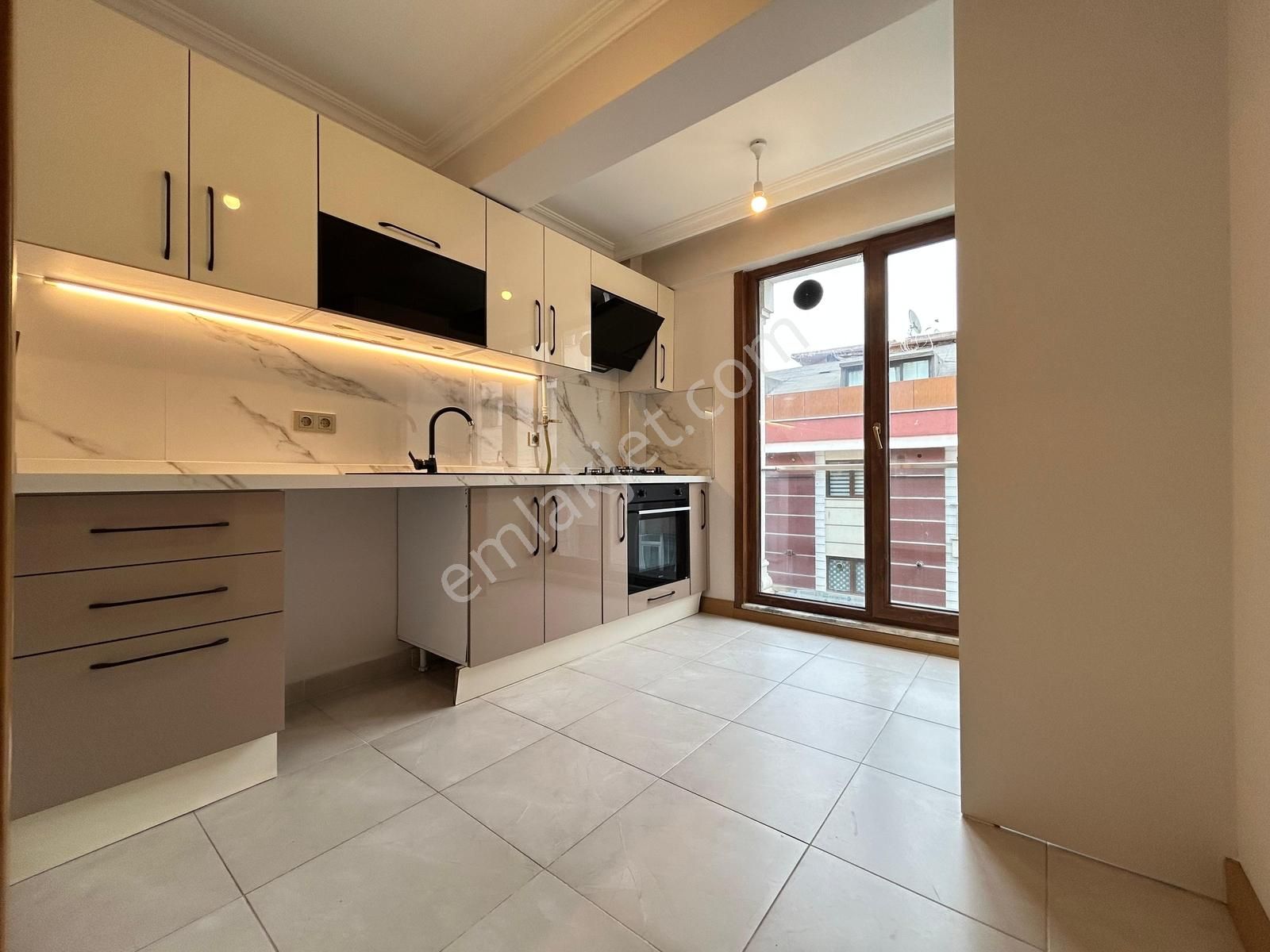 ▃artemin▃küçükyalı'da Merkezi Konumda Ön Cephe 3.kat 135m² 3+1 - Görsel 24