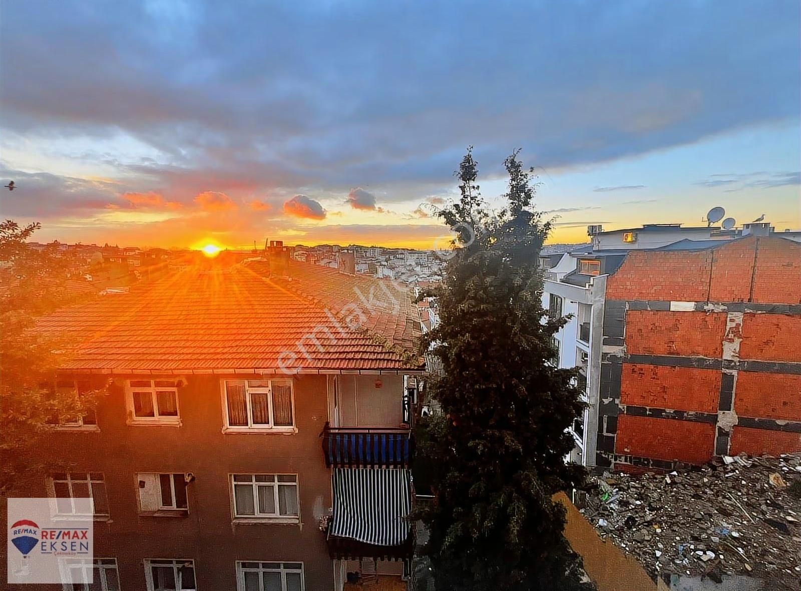 Üsküdar Mimar Sinanda Jakuzili Çift Balkonlu 3+1 Kiralık Daire - Görsel 13