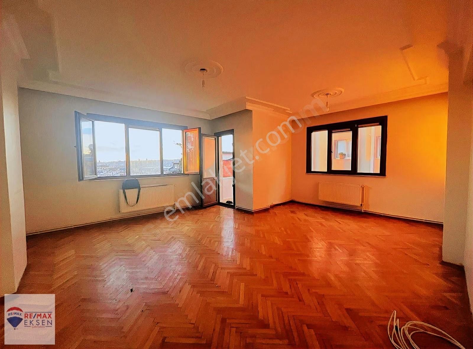 Üsküdar Mimar Sinanda Jakuzili Çift Balkonlu 3+1 Kiralık Daire - Görsel 6