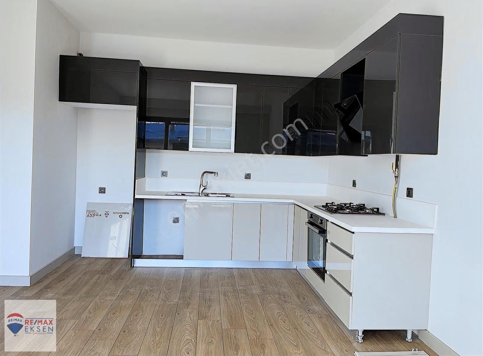 Emlak Konut Çınarköy Sit Nesrin Akyıldız'dan Satılık 1+1 Daire - Görsel 8