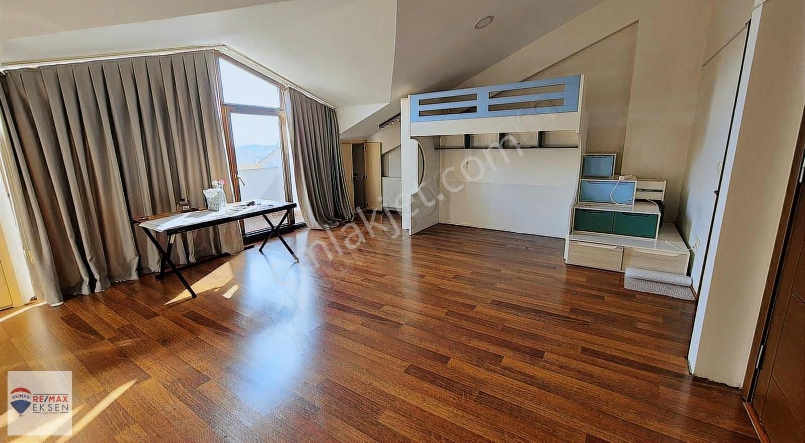 Çekmeköy Meşe Konakları Kiralık Lüks Villa - Görsel 25