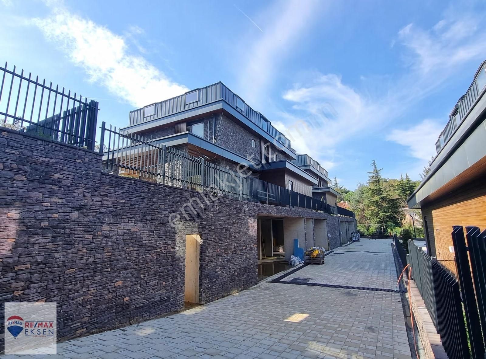 777 Ömerli, Çekmeköy'de Doğanın İçinde Satılık Lüks Villa 12+1 - Görsel 5