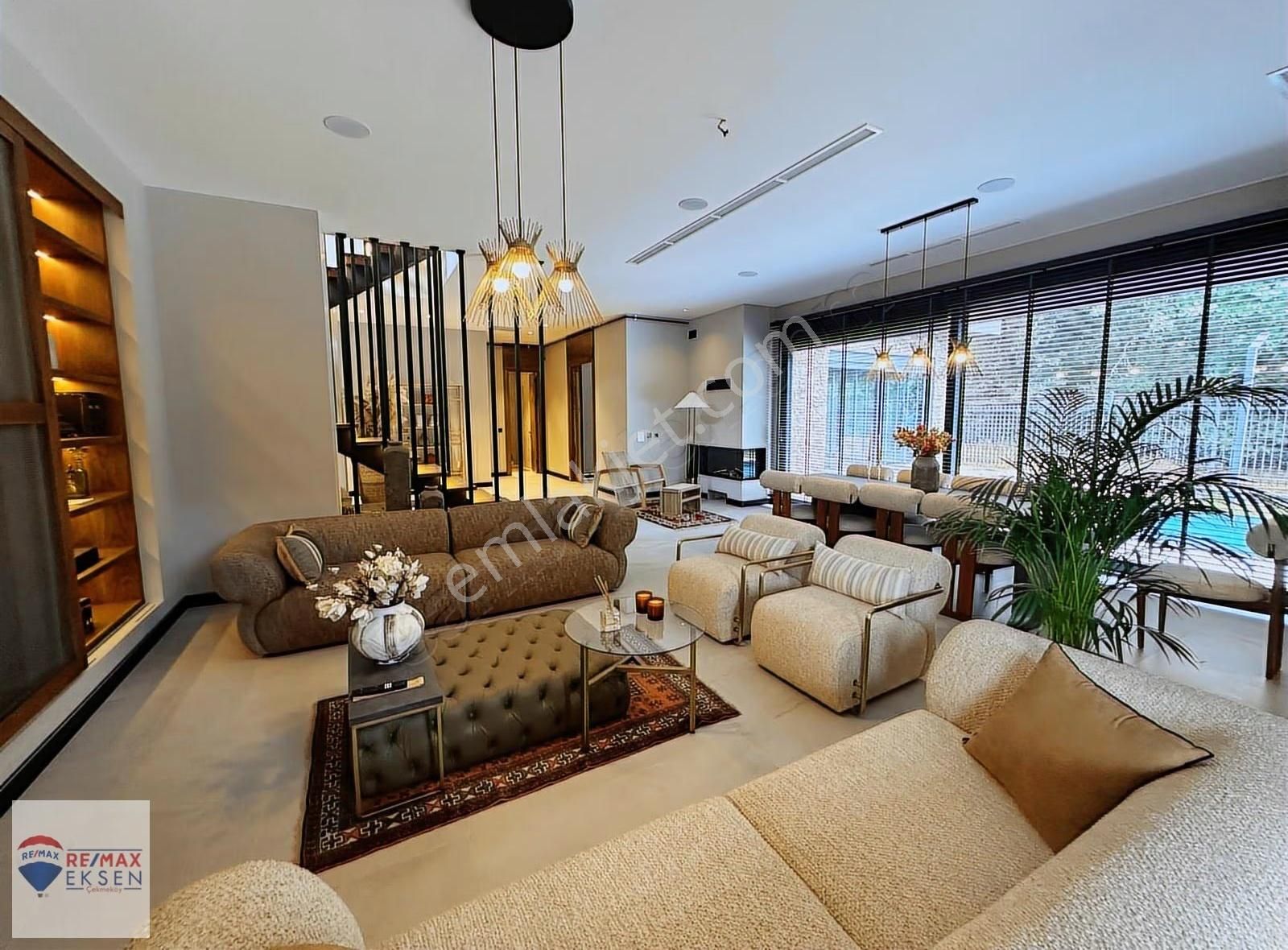 777 Ömerli, Çekmeköy'de Doğanın İçinde Satılık Lüks Villa 12+1 - Görsel 4