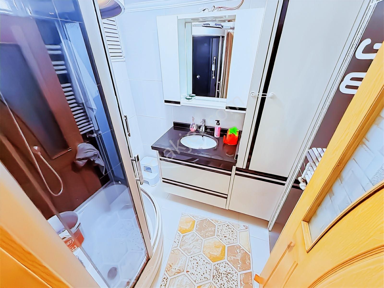 Atlas'tan Feritselim Yakın Geniş 3+1 Köşe,asansörlü Fırsat Daire - Görsel 11