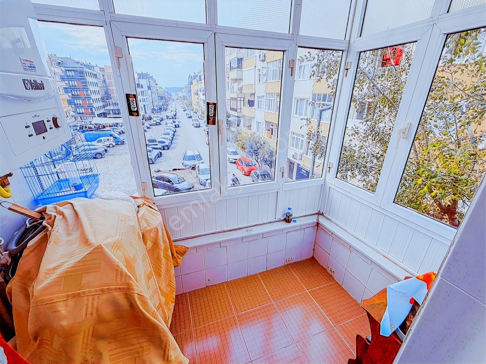 Atlas'tan Feritselim Yakın Geniş 3+1 Köşe,asansörlü Fırsat Daire - Görsel 2