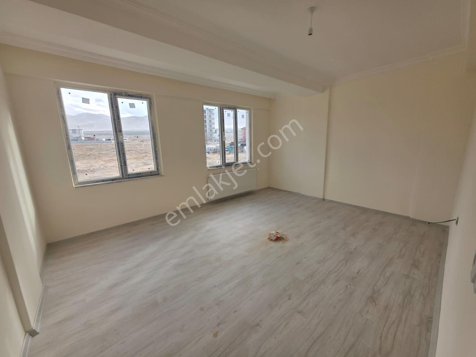 İlhanlı Mah. İnsel Camiiye Yakın 3+1 Arakat Sıfır Satılık Daire - Görsel 3