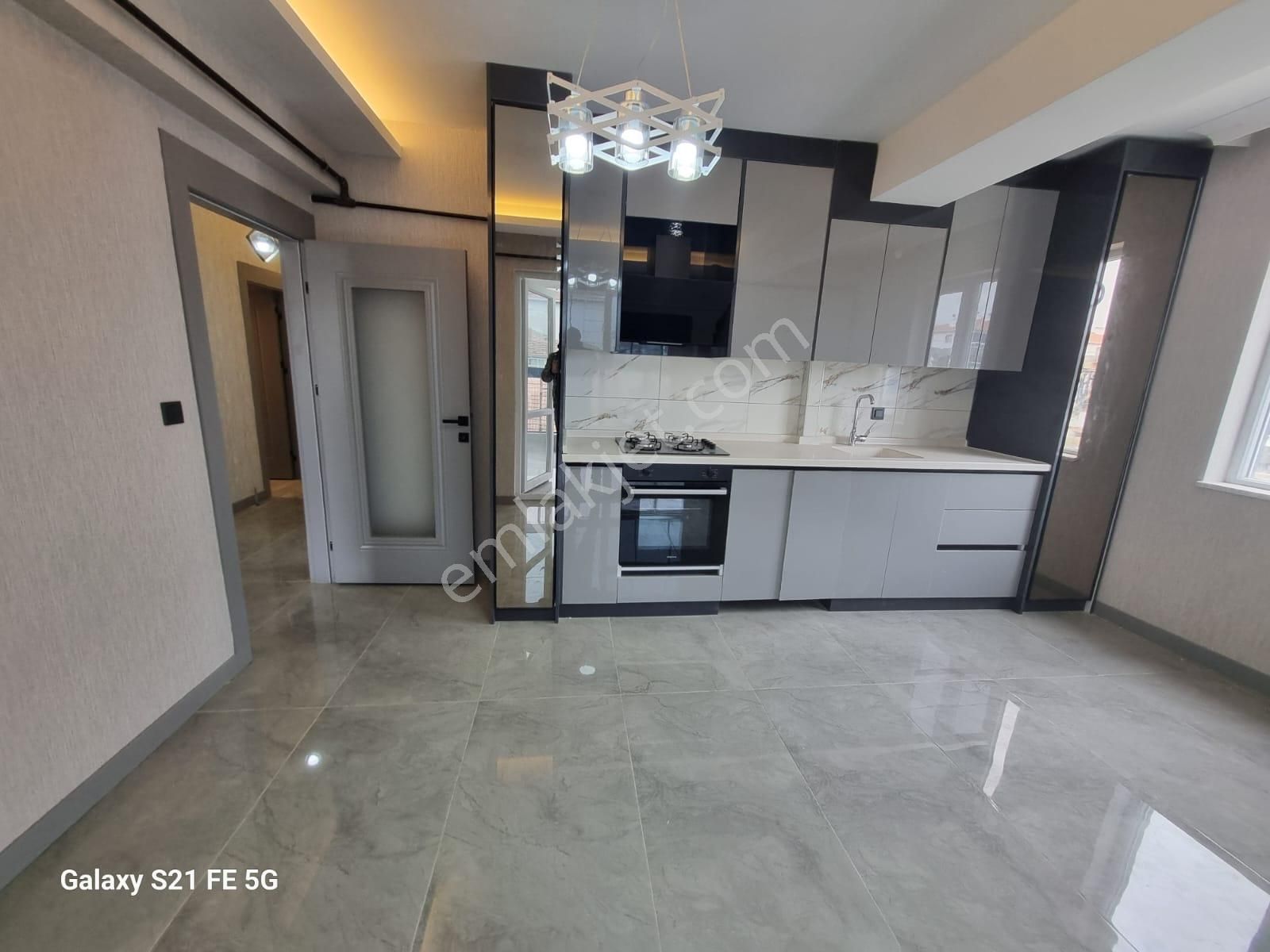 Demiröz'den M.kemalde Katta Güney-doğu Full Yapılı 3+1 Daire - Görsel 4