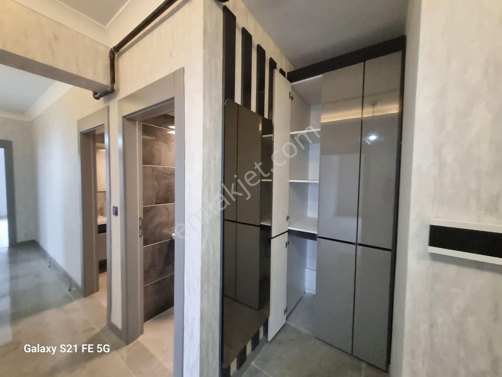 Demiröz'den M.kemalde Katta Güney-doğu Full Yapılı 3+1 Daire - Görsel 11