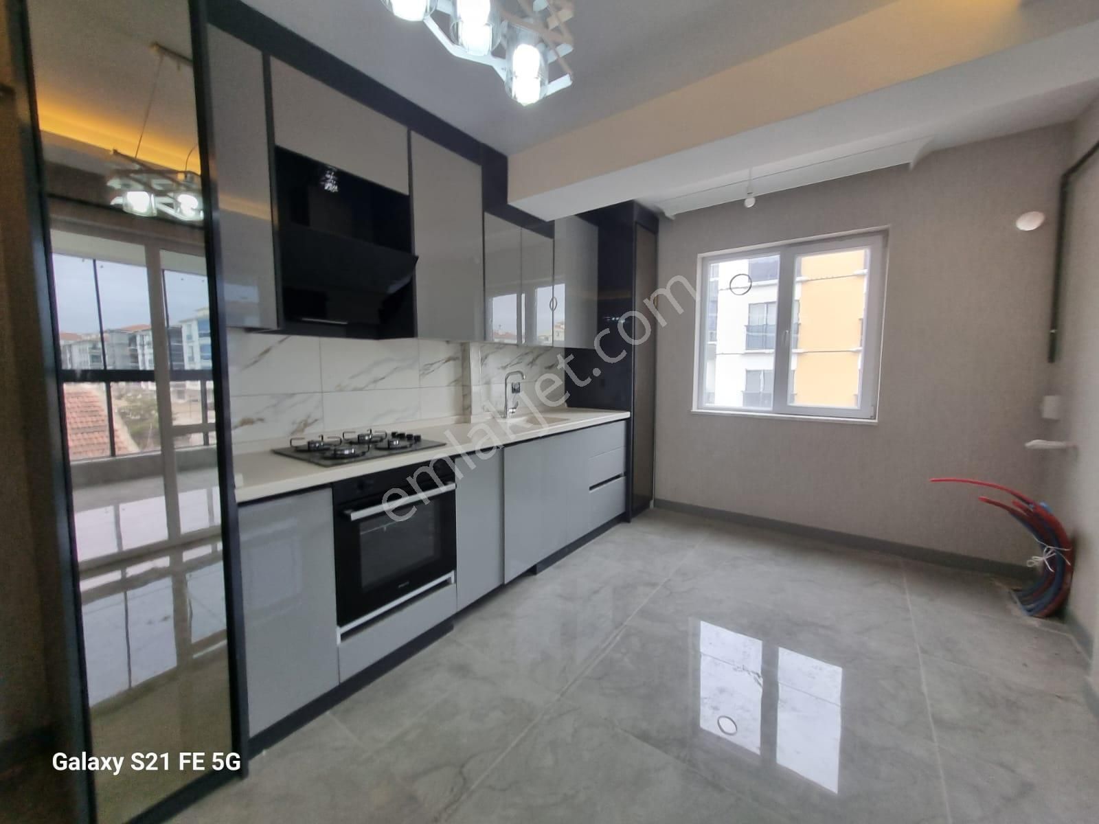 Demiröz'den M.kemalde Katta Güney-doğu Full Yapılı 3+1 Daire - Görsel 2