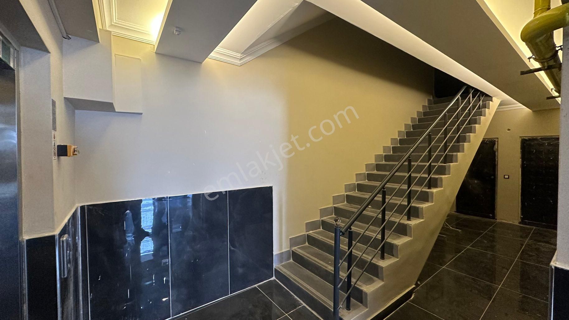 Deniz Gayrimenkul’den Karaköprü Seyrantepe,de Kiralık Sıfır 1+1 Ara Kat Daire - Görsel 17