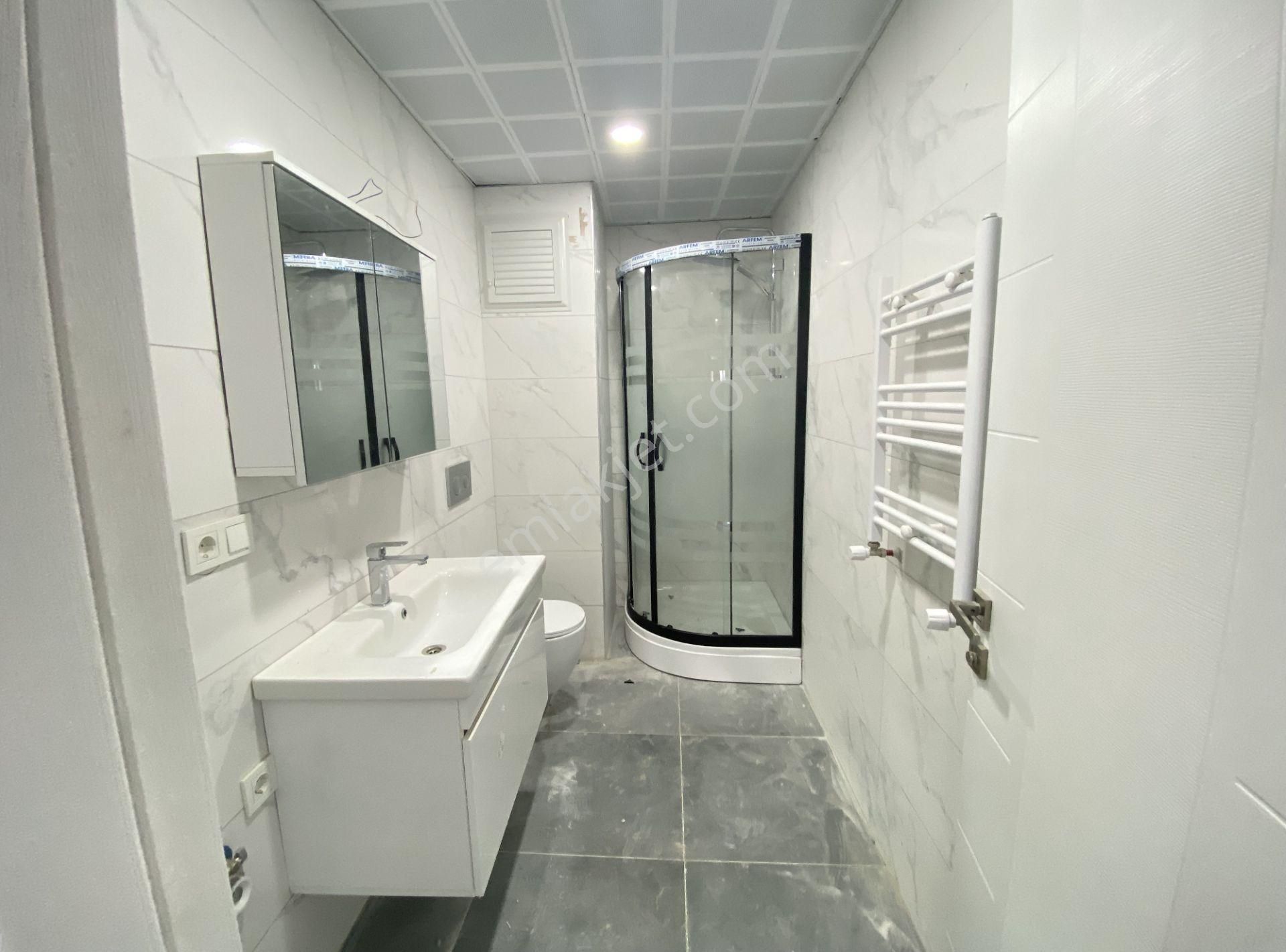 Remax Ahmet'ten Satılık 2+1 Sıfır Boş Daire Maltepe/zümrütevler - Görsel 18