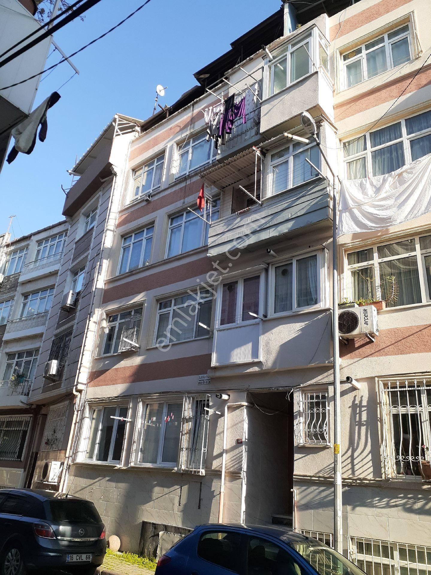 Fatih Kocamustafapaşa Sümbülefendi Perşembe Pazarı Belgratkapı Kısmında Teraslı...