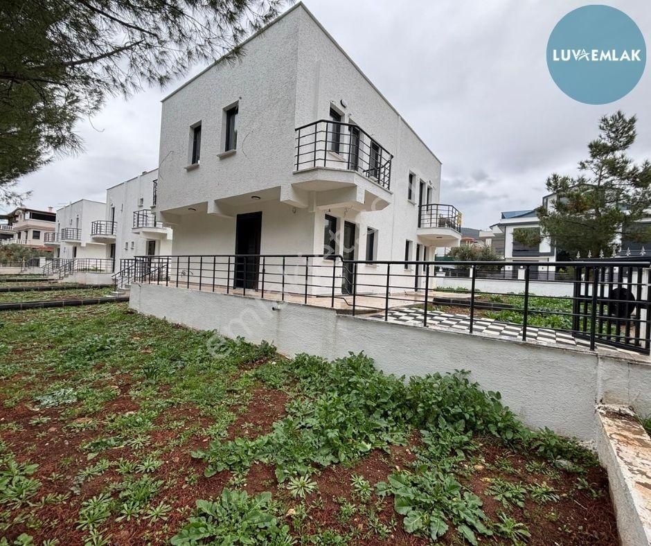 Didim Akbük'te Merkezi Konum Müstakil Bahçeli 2+1 Sıfır Villa - Görsel 3