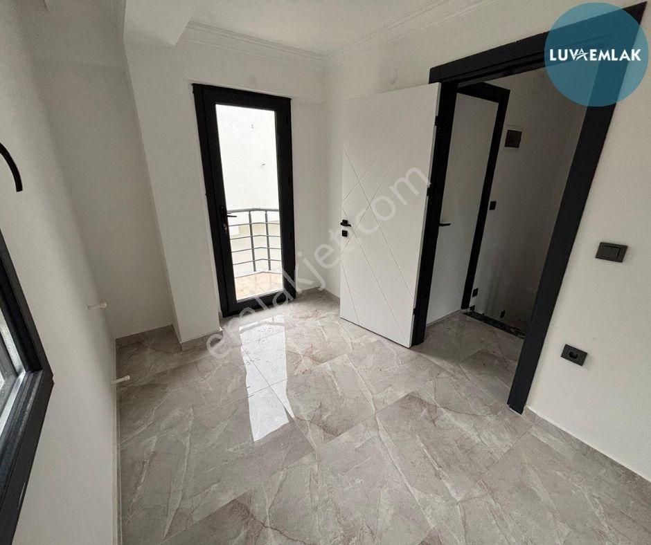 Didim Akbük'te Merkezi Konum Müstakil Bahçeli 2+1 Sıfır Villa - Görsel 20