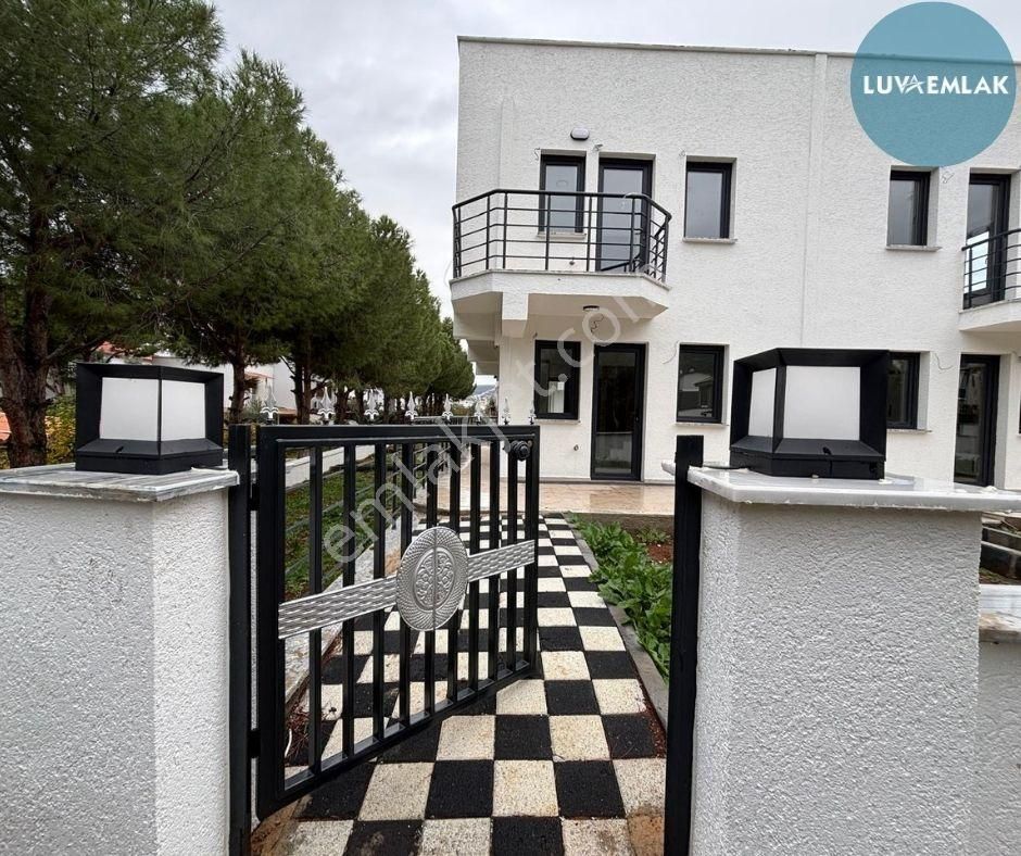 Didim Akbük'te Merkezi Konum Müstakil Bahçeli 2+1 Sıfır Villa - Görsel 4
