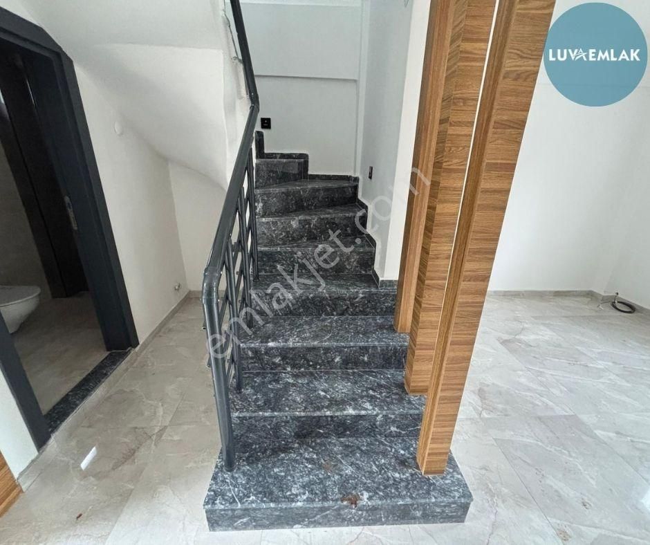 Didim Akbük'te Merkezi Konum Müstakil Bahçeli 2+1 Sıfır Villa - Görsel 15