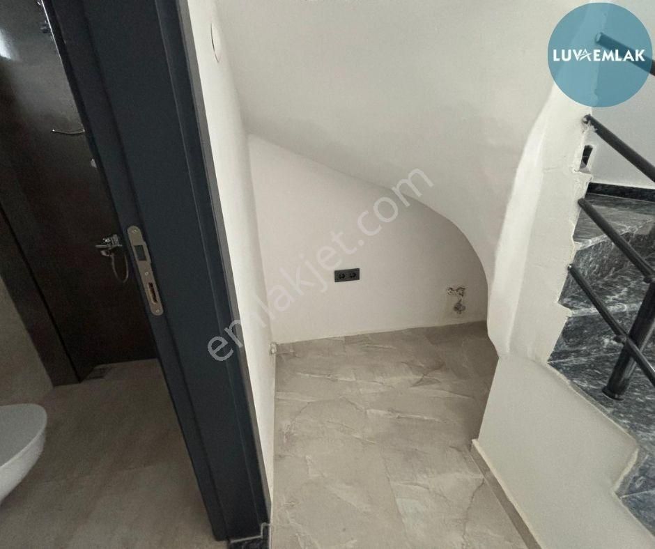 Didim Akbük'te Merkezi Konum Müstakil Bahçeli 2+1 Sıfır Villa - Görsel 14