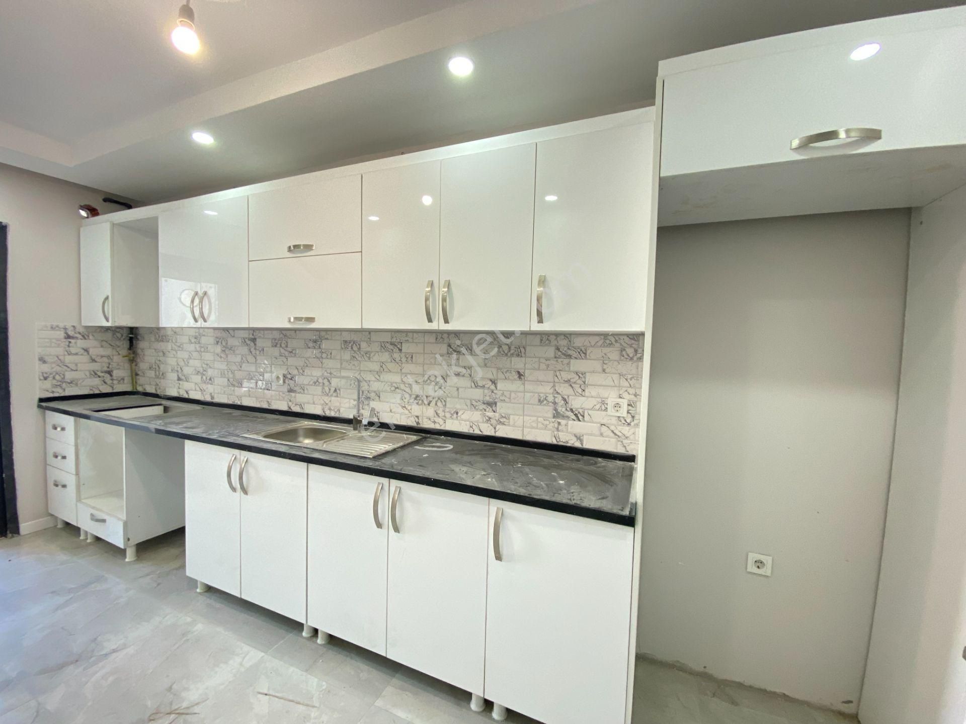 Remax Ahmet'ten Satılık 2+1 Sıfır Boş Daire Maltepe/zümrütevler - Görsel 12