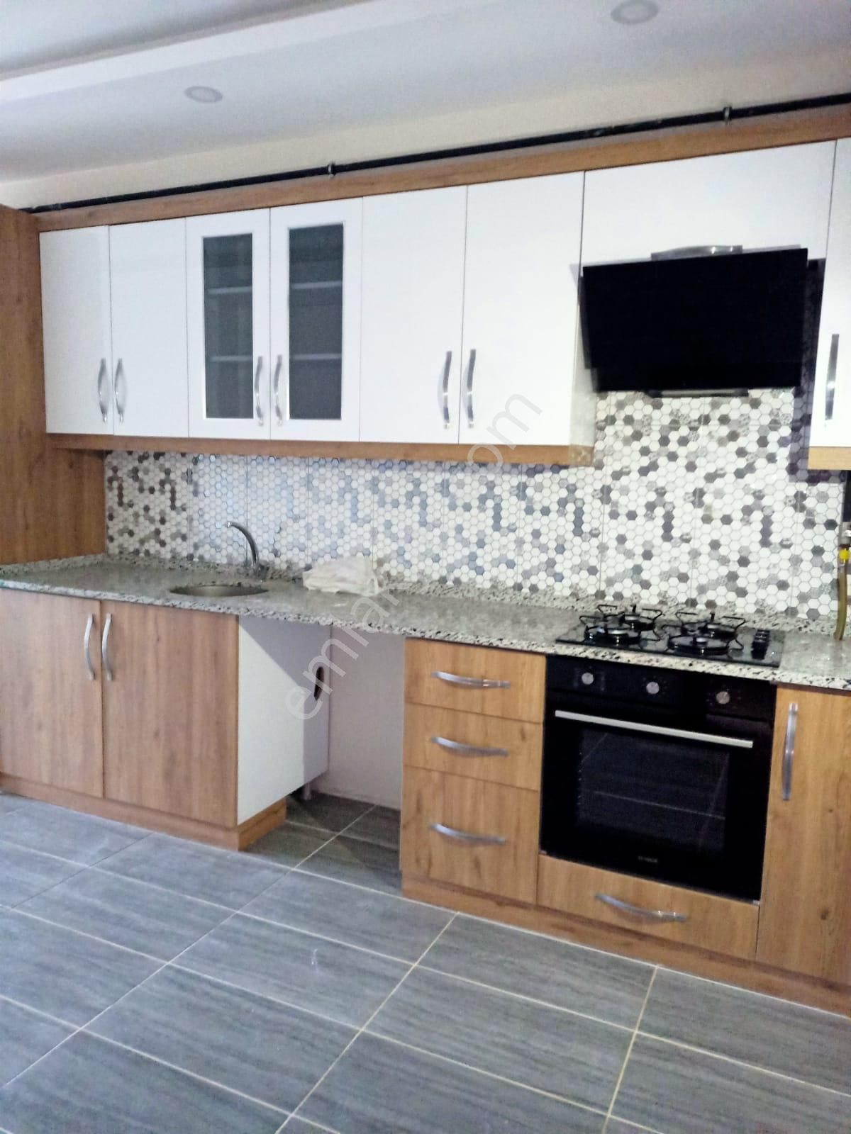 Adalet Gold Group Emlak'tan Satılık Daire 4+1 Ayvaz Mahallesinde