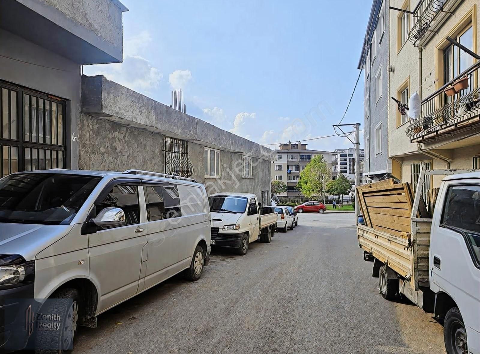 Hamitler Mahallesinde 2 Katlı Müstakil Bina - Görsel 2