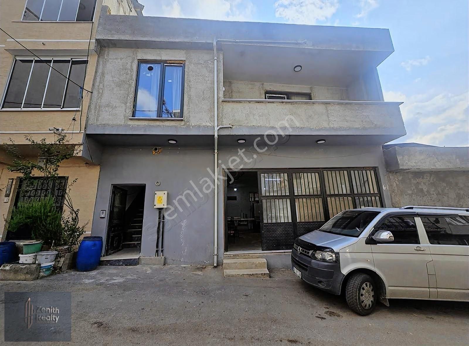 Hamitler Mahallesinde 2 Katlı Müstakil Bina