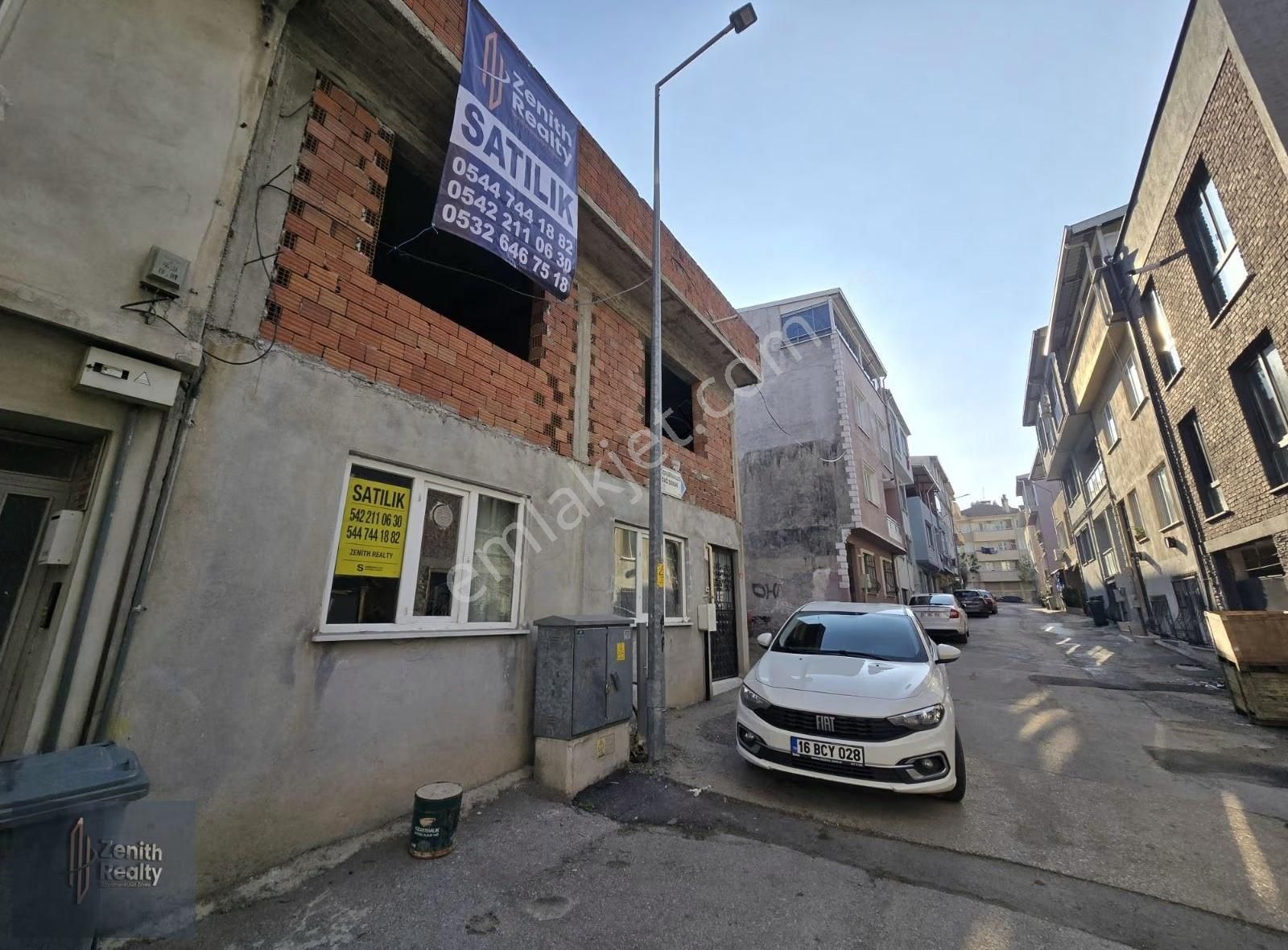 Üçevler Mahallesinde 2 Katlı Müstakil Bina - Görsel 8