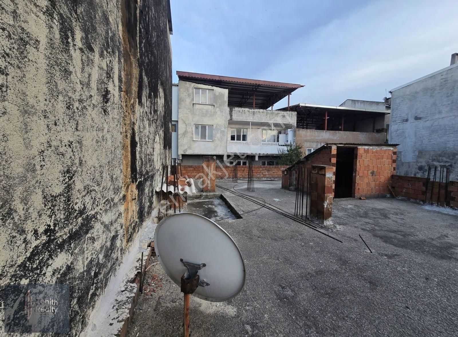 Üçevler Mahallesinde 2 Katlı Müstakil Bina - Görsel 9