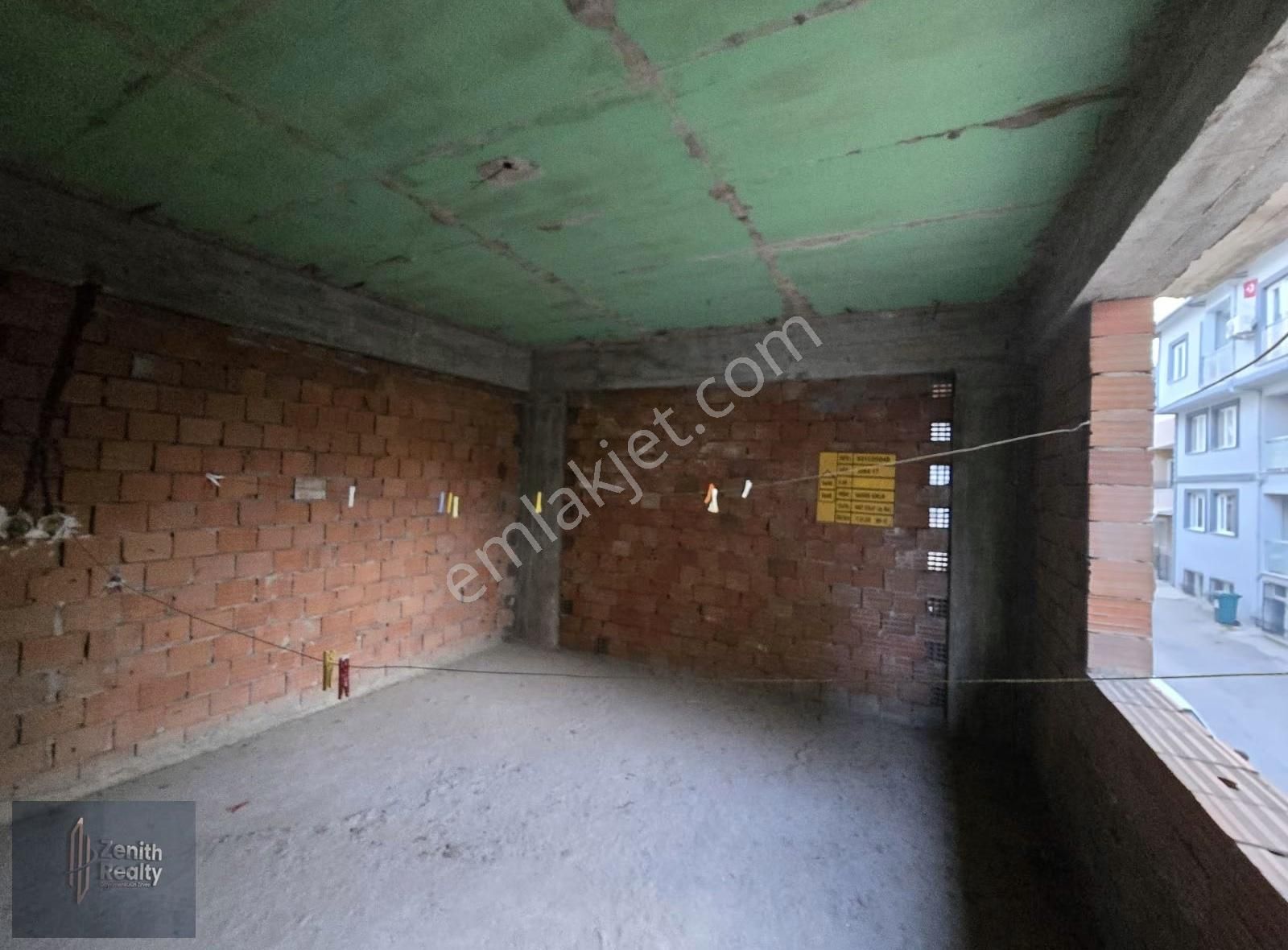 Üçevler Mahallesinde 2 Katlı Müstakil Bina - Görsel 23