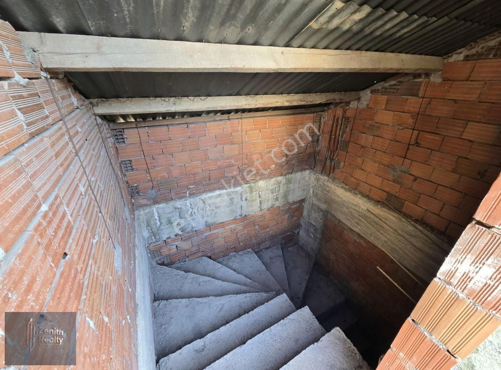 Üçevler Mahallesinde 2 Katlı Müstakil Bina - Görsel 28