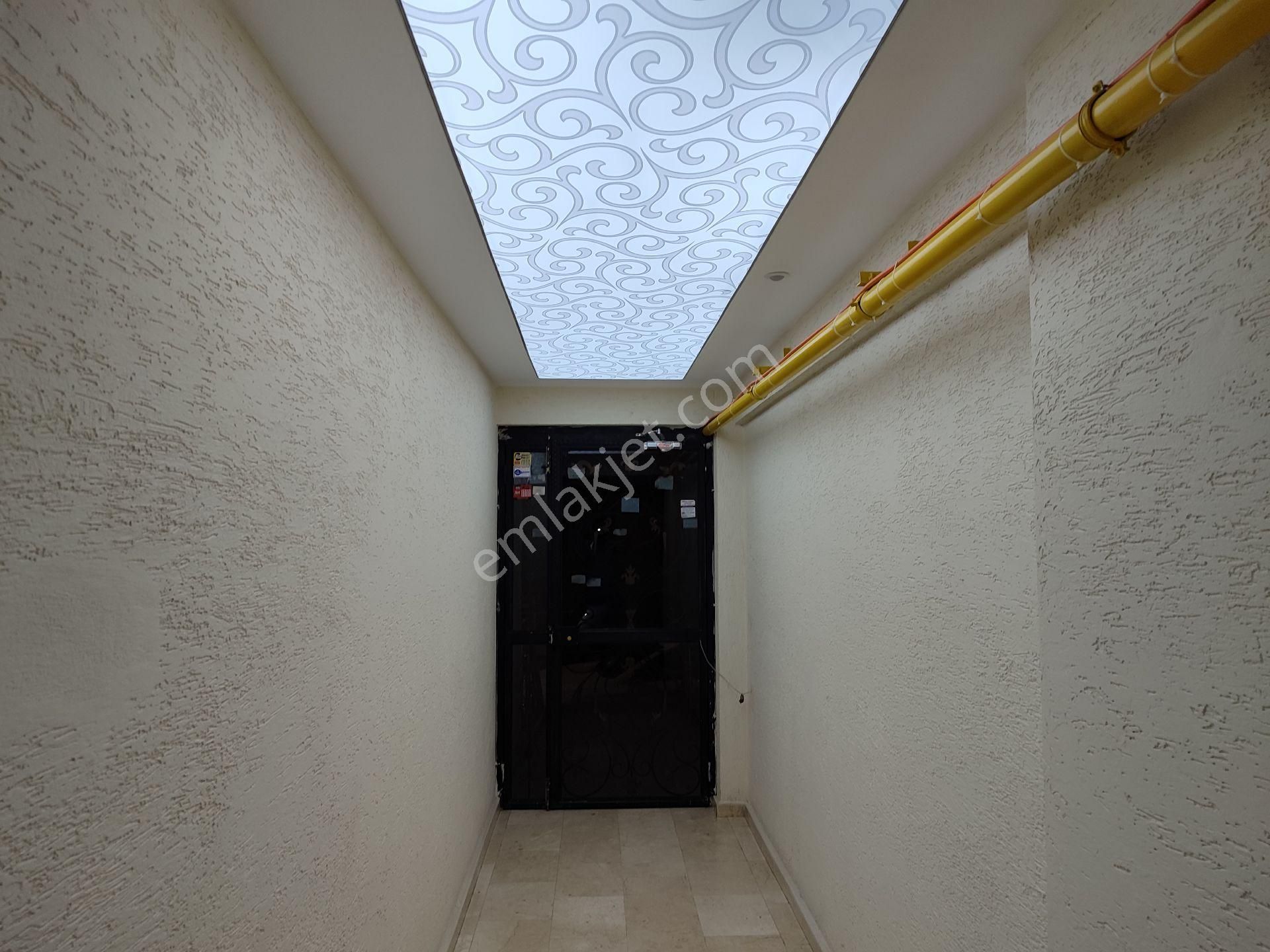 Asel'den Laleli Cafeler Sokağı 1+1 Çift Kat Ofis Ve 2 Adet 1+1 - Görsel 22