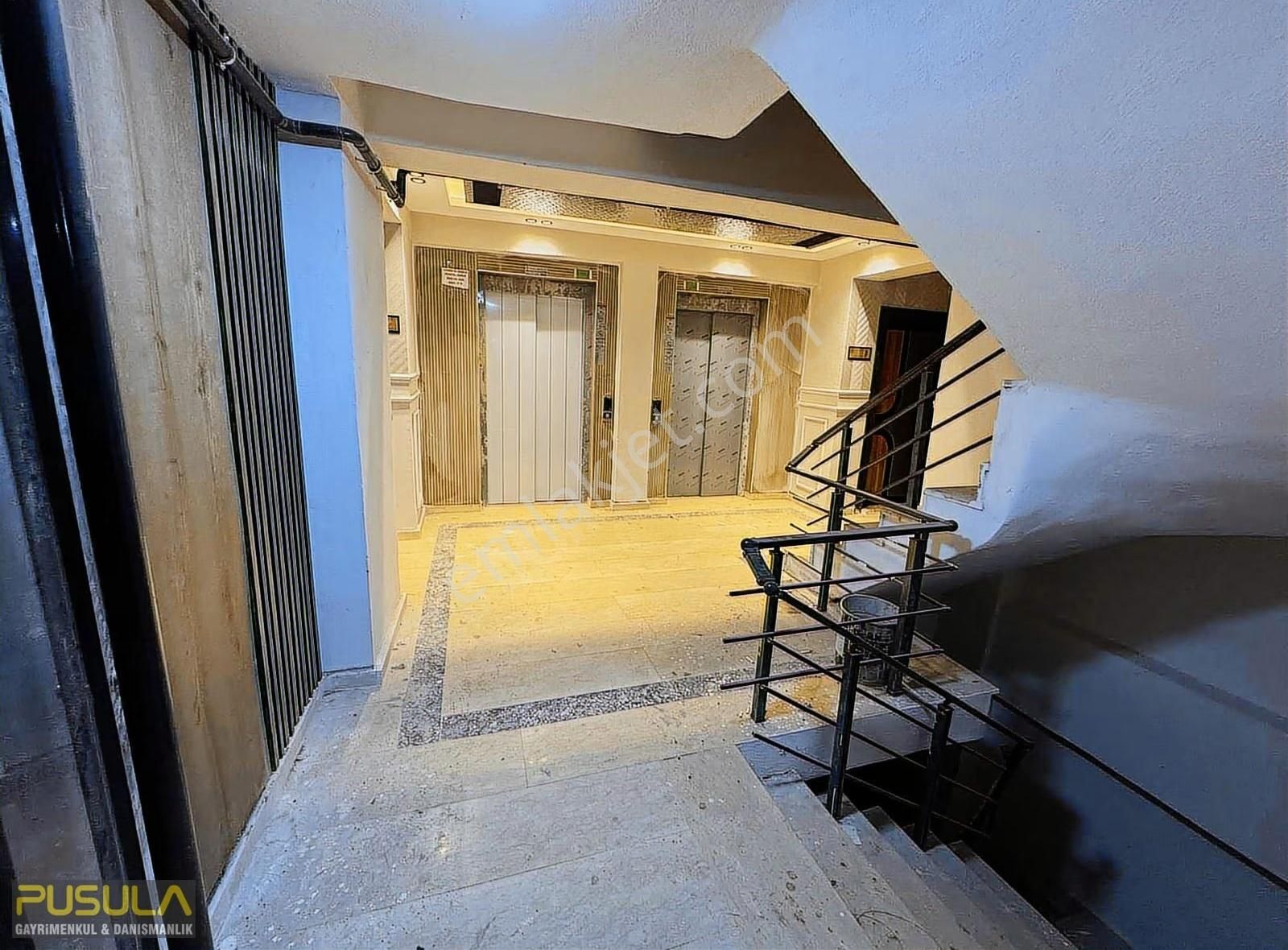 400 Yataklı E.a.h Yürüme Mesafesinde 1+1 Eşyalı Daire - Görsel 14