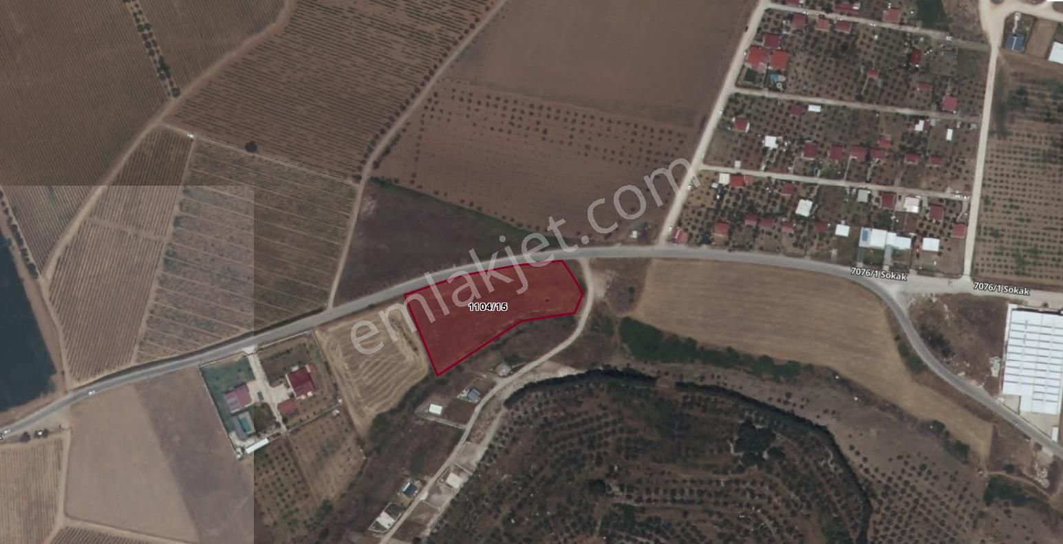 Turpa Otuzbeş'ten Kaçmaz Fırsat Yola Cepheli Satışa Hazır Arsa - Görsel 3