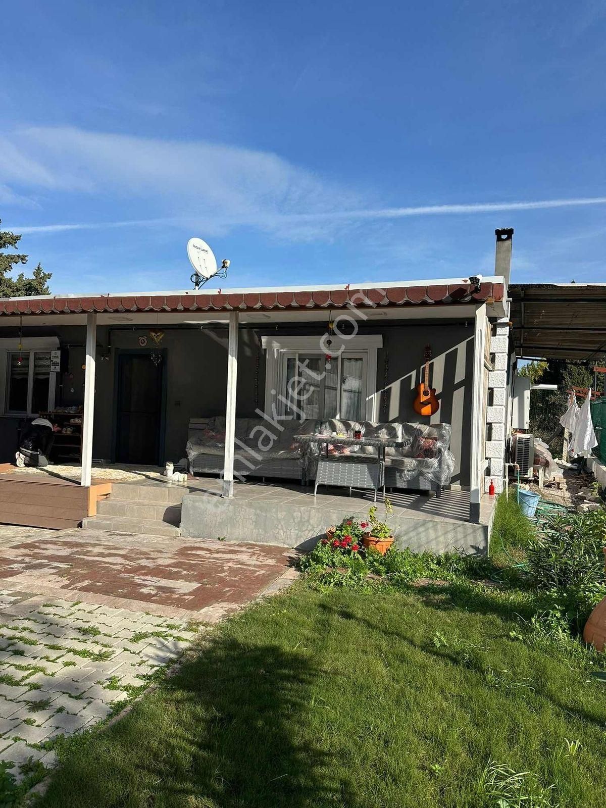 Kuşçularda Merkezi Konumda İçinde Ev Olan Arsa - Görsel 5