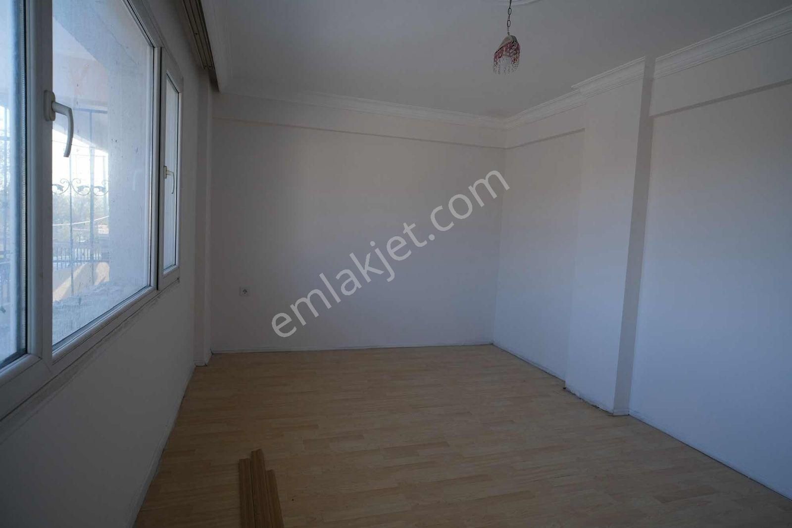Kuşçularda Ana Cadde Üzeri Kiralık 2+1 - Görsel 14