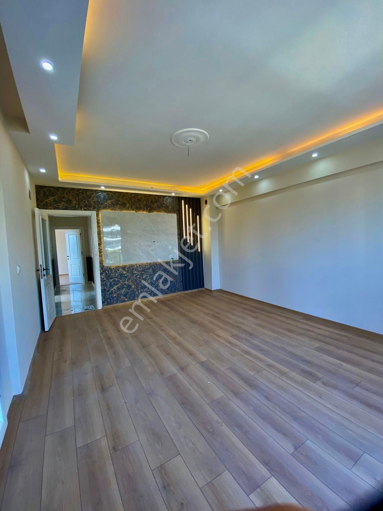 Zaferde Çok Geniş Lüx Tasarıma Sahip Site İçi Sıfır Daire - Görsel 8