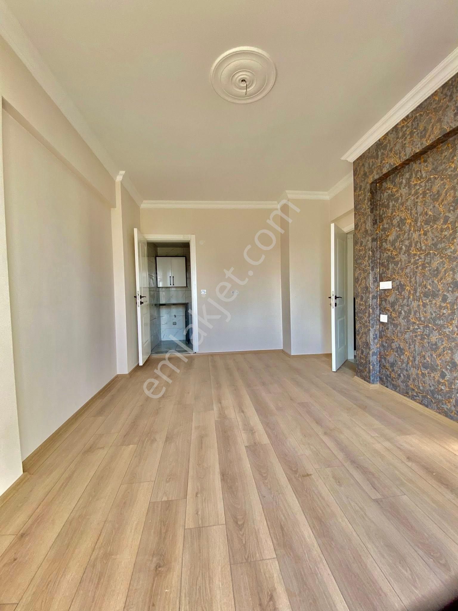 Zaferde Çok Geniş Lüx Tasarıma Sahip Site İçi Sıfır Daire - Görsel 17