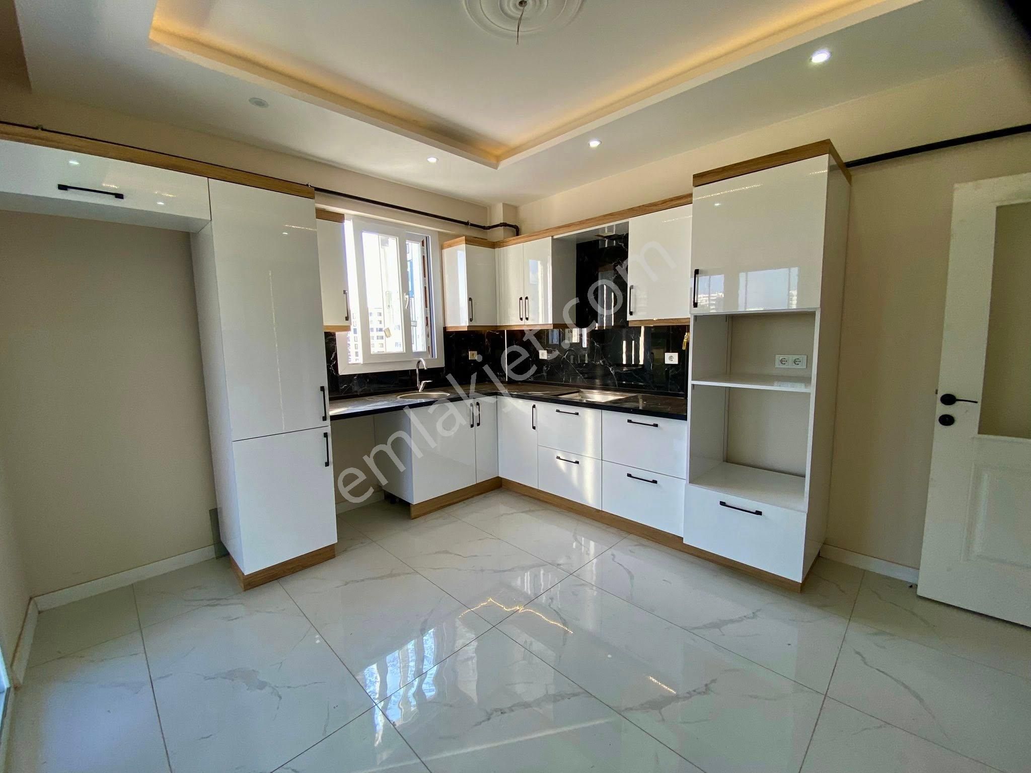 Zaferde Çok Geniş Lüx Tasarıma Sahip Site İçi Sıfır Daire - Görsel 9