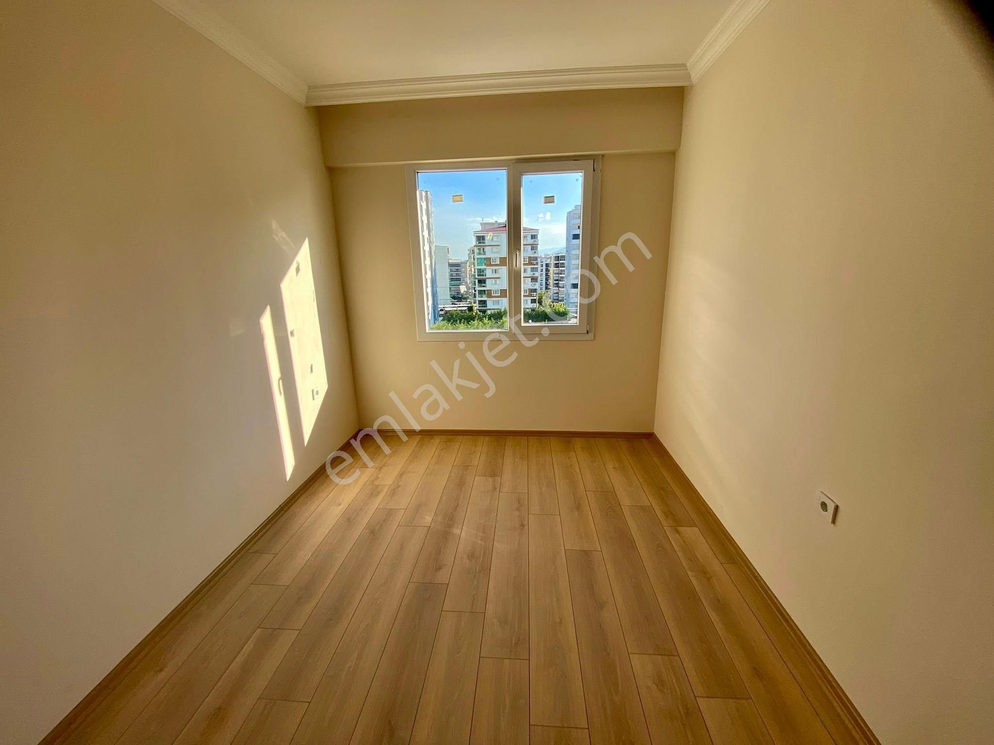 Zaferde Çok Geniş Lüx Tasarıma Sahip Site İçi Sıfır Daire - Görsel 14