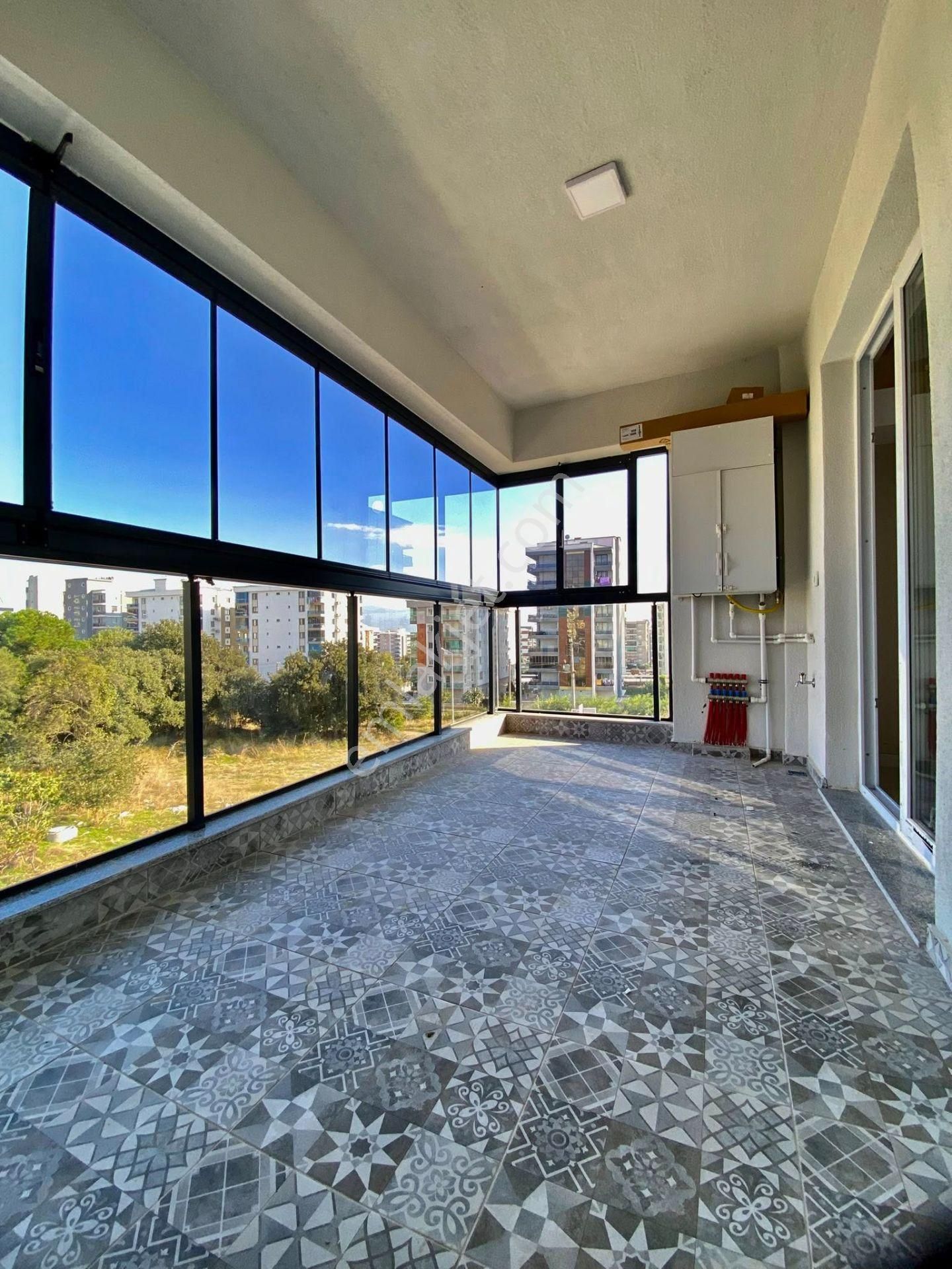 Zaferde Çok Geniş Lüx Tasarıma Sahip Site İçi Sıfır Daire - Görsel 3