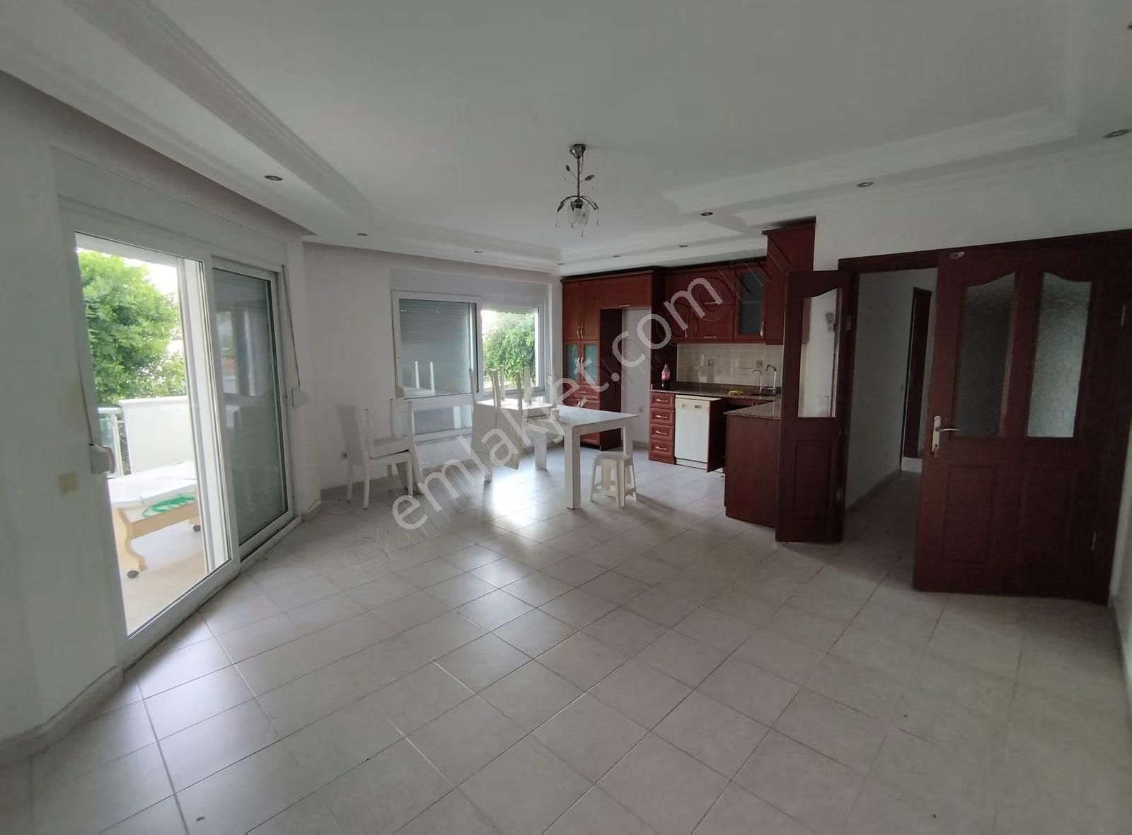 Dinekte 2+1 Geniş Boş Kiralık Daire - Görsel 6